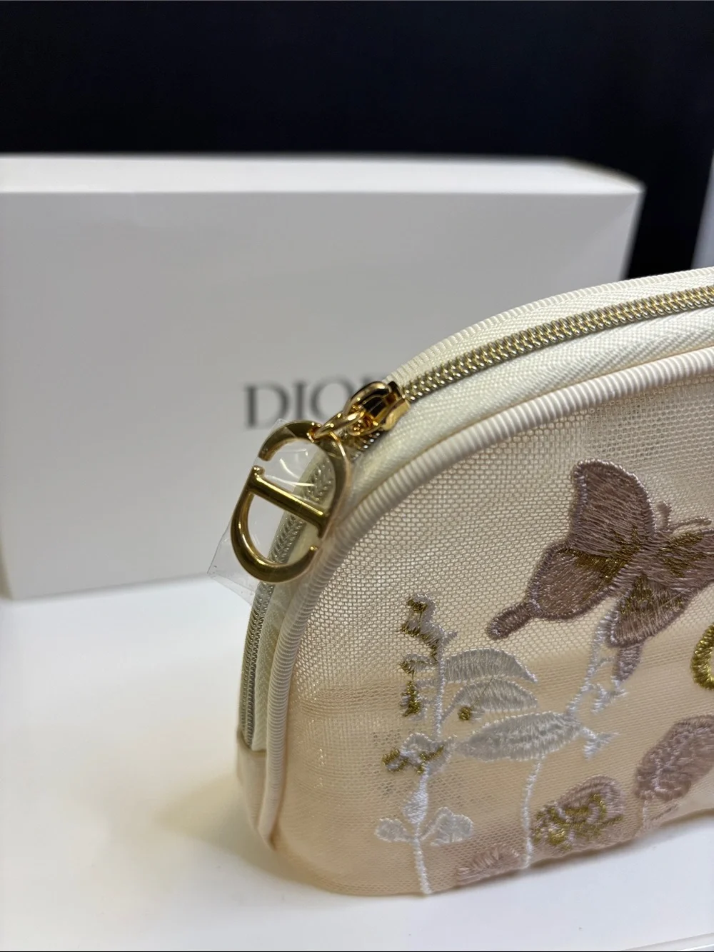 Parfums Christian Dior Embroidered Floral Cosmetic Pouch